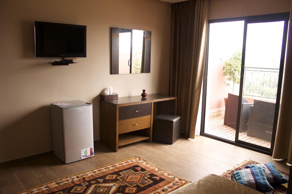 Collier De La Colombe Hotel Meknès Quarto foto