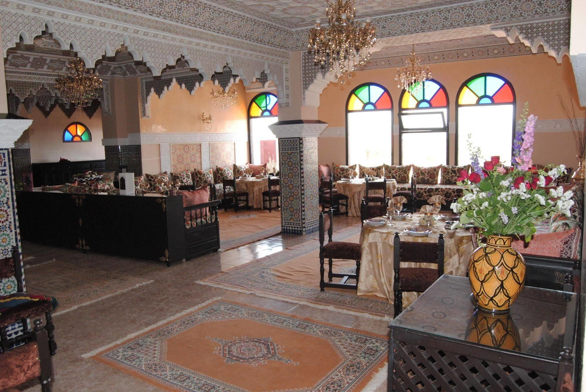 Collier De La Colombe Hotel Meknès Exterior foto